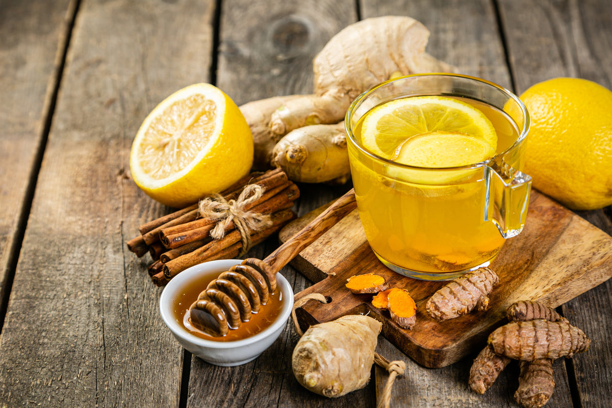 La Tisane Dorée : Une Potion Santé en 3 Ingrédients