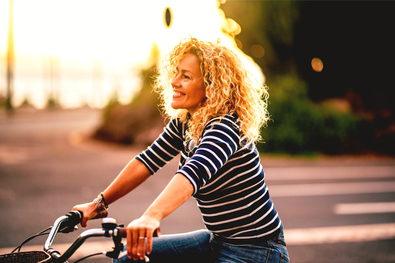 Prise de poids, troubles du sommeil, émotions chamboulées… Souffrez-vous d’un déséquilibre hormonal ?